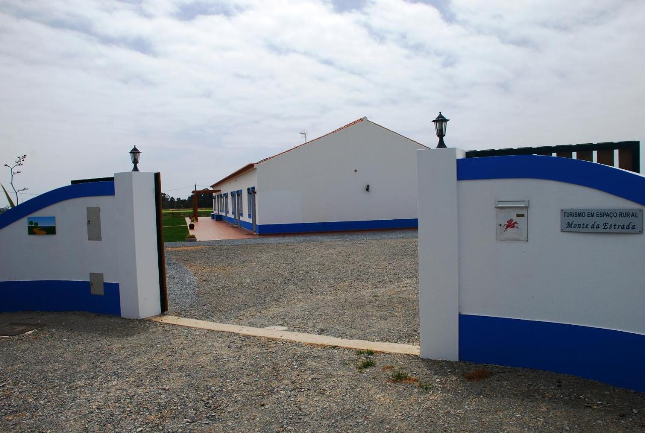 O Monte Da Estrada Guest House Замбужейра до Мар Екстериор снимка