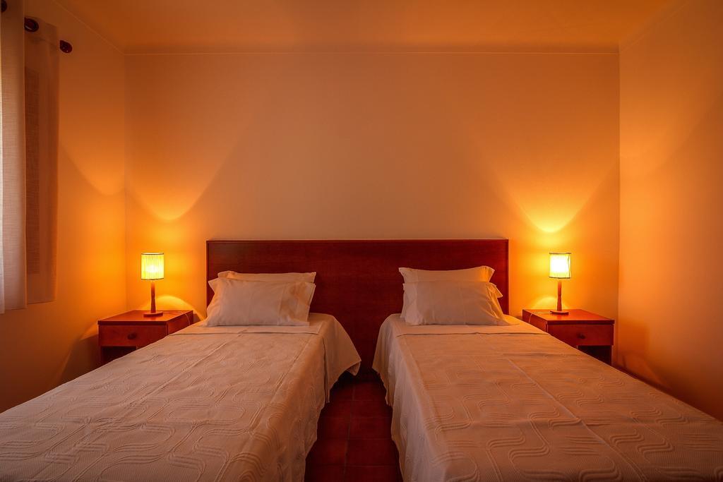 O Monte Da Estrada Guest House Замбужейра до Мар Стая снимка